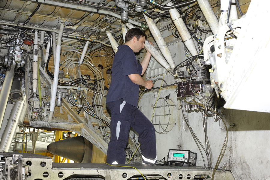 Extrima in aircraft wing