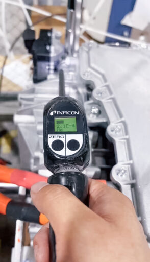 localización de fugas en el motor de accionamiento eléctrico
