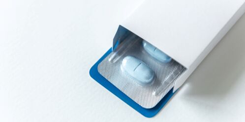 <a href="https://www.freepik.com/free-psd/medication-branding-packaging-mockup_3576424.htm#page=3&query=tabletten%20blister&position=4&from_view=search&track=ais">Image by rawpixel.com</a> on Freepik <a href="https://www.freepik.com/free-psd/medication-branding-packaging-mockup_3576424.htm#page=3&query=tabletten%20blister&position=4&from_view=search&track=ais">Image by rawpixel.com</a> on Freepik
