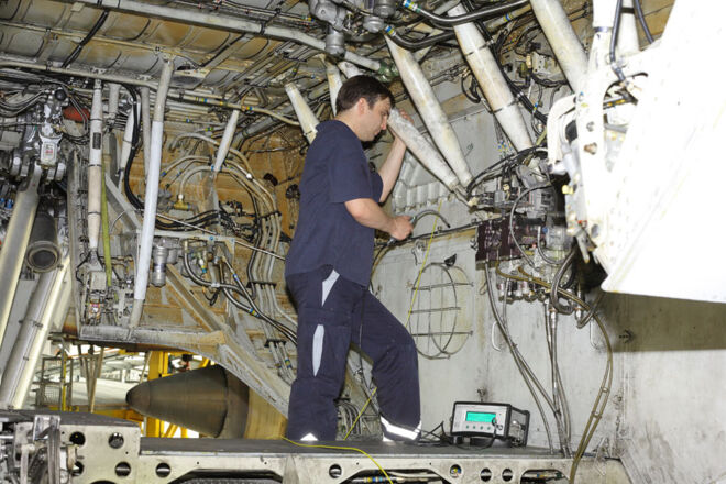 La detección de fugas en la aviación plantea exigencias muy elevadas a los sistemas de pruebas de fugas en términos de fiabilidad, robustez y facilidad de uso. Extrima in aircraft wing