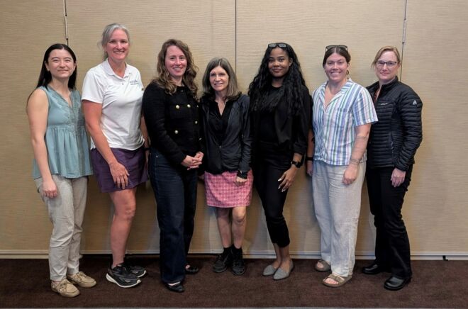 2025年第2四半期FOA共同フォーラムのWoMentors優勝トリビアチーム 2025年第2四半期FOA共同フォーラムのWoMentors優勝トリビアチーム