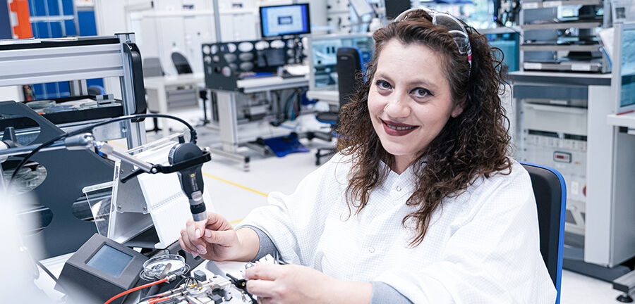 Sidepicture_Supply-Chain_mobile Sidepicture_Supply-Chain_mobile