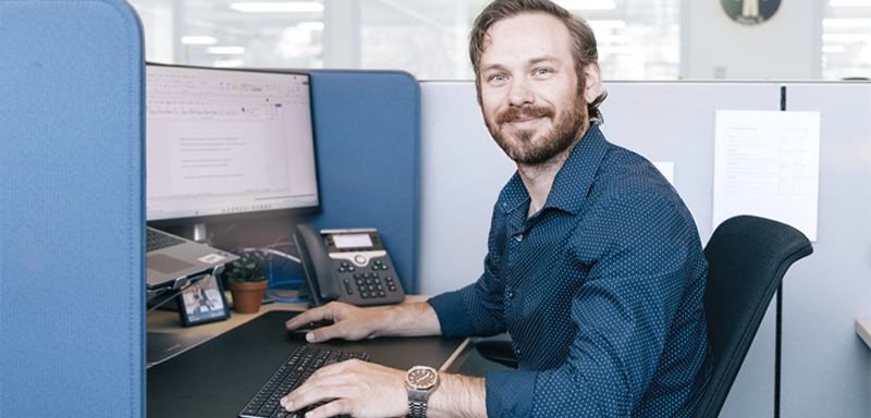 Sidepicture_ISS_Office_Marketing_Mobile